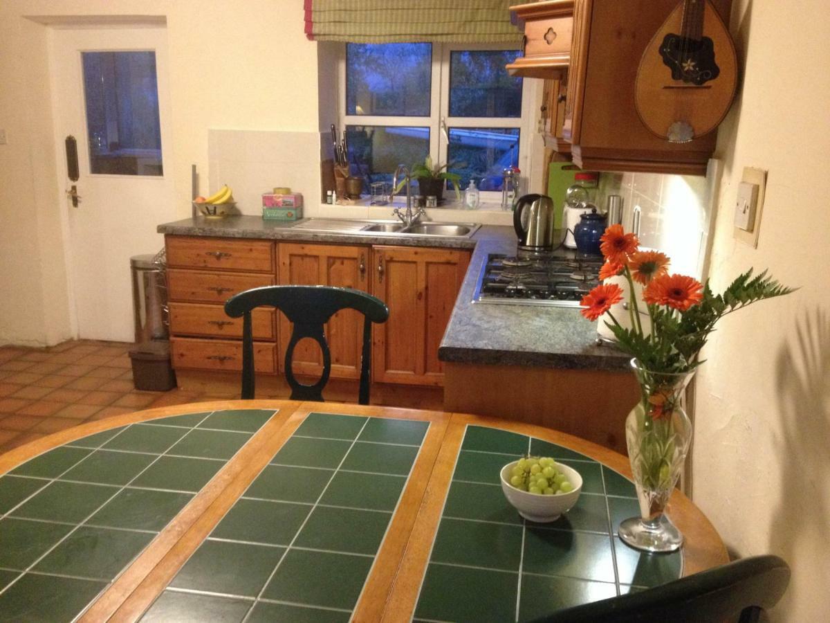 Lisieux House On Lough Neagh Bed and Breakfast Aghalee Eksteriør billede