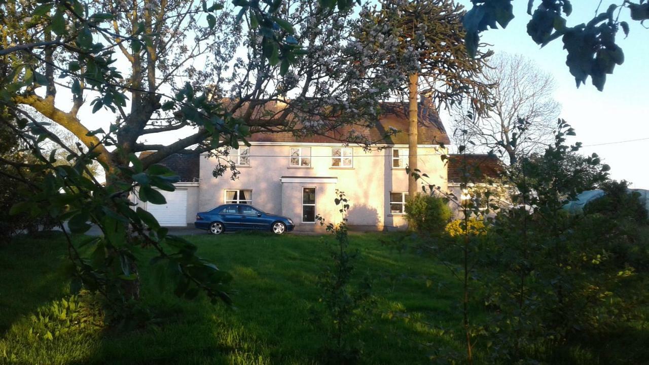 Lisieux House On Lough Neagh Bed and Breakfast Aghalee Eksteriør billede